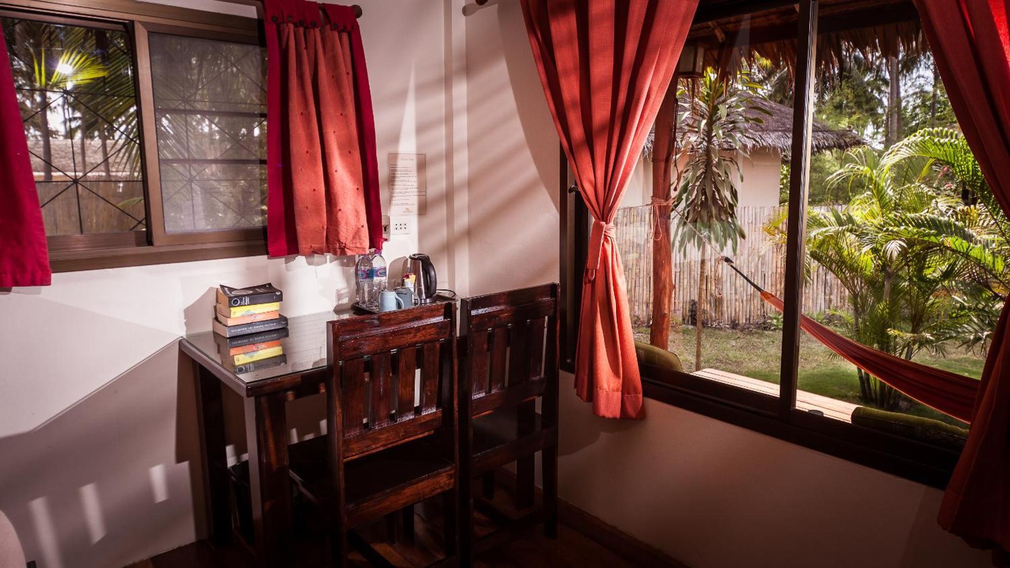 Baan Manali Resort Thong Sala Bilik gambar