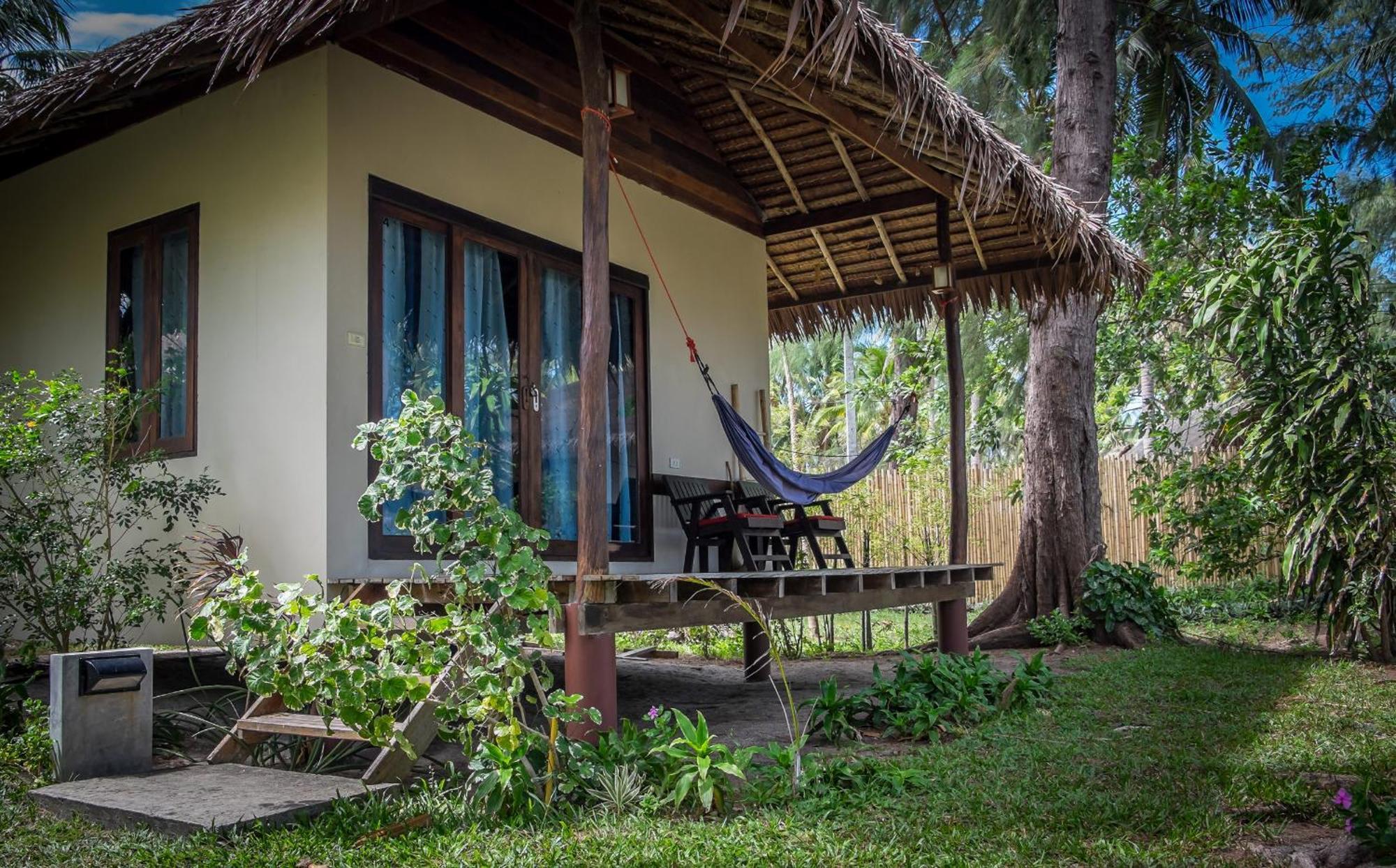 Baan Manali Resort Thong Sala Bilik gambar